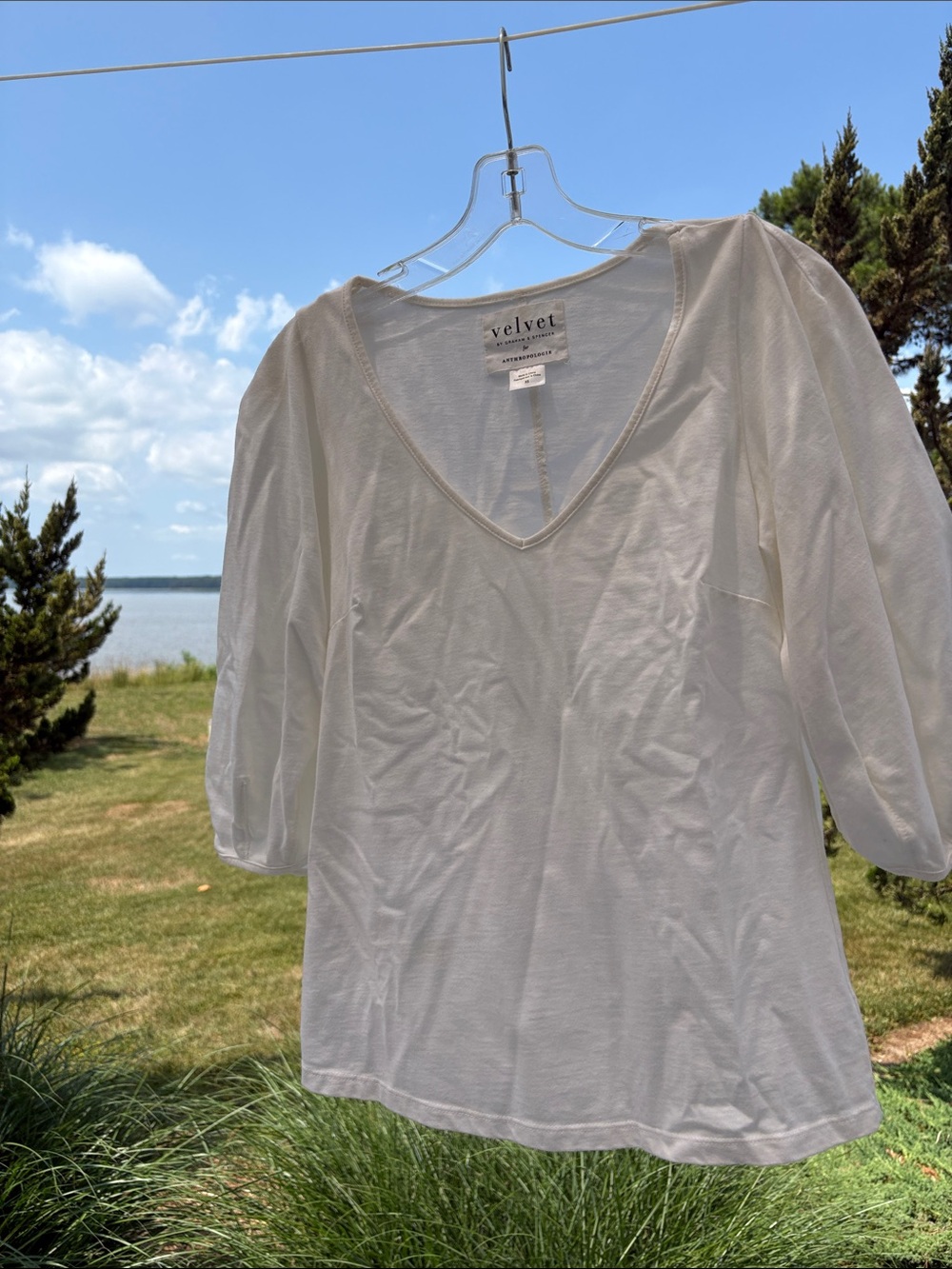 Velvet by Graham & Spencer White V-Neck Puff Sleeve Blouse